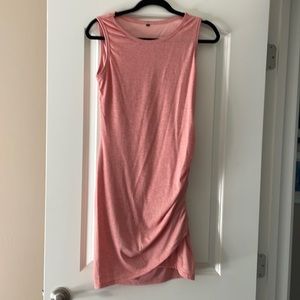 Fitted dress with side ruching